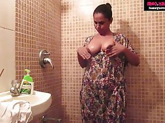 Amateur Babe Indian Masturbation Shower 